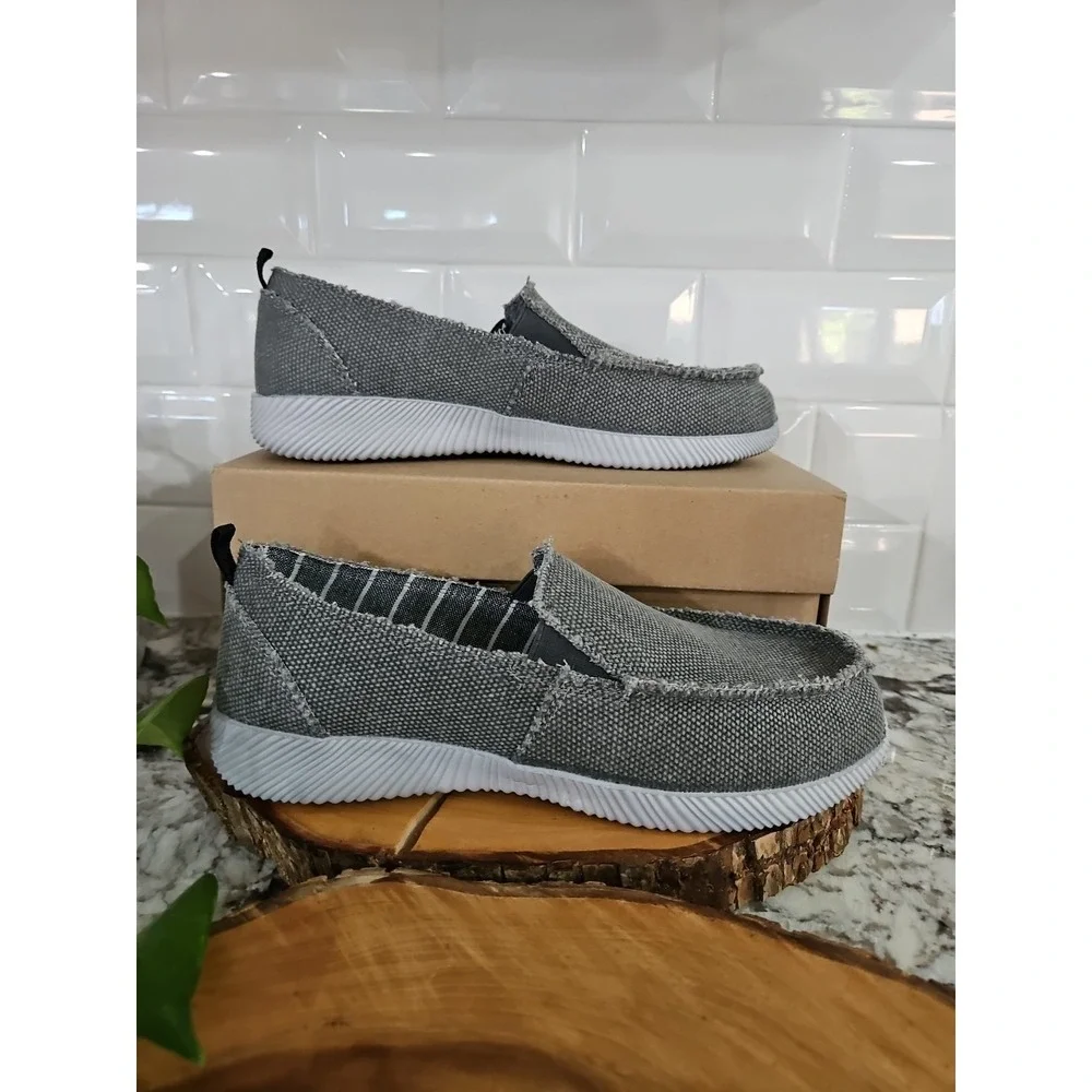 Crevo Footwear Wiffle Youth Gray Size 6 Slip On Casuel Loafer